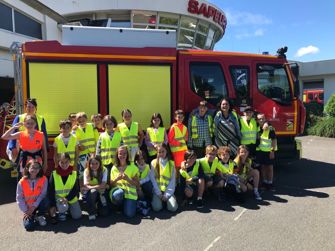 L’École Sainte Croix à la caserne des pompiers !