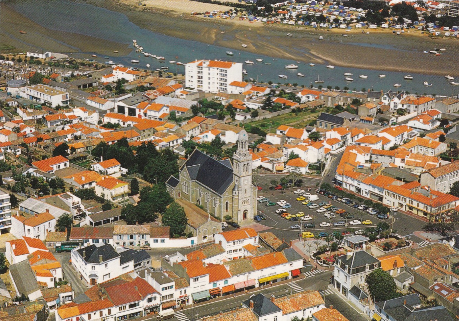 école sainte croix de saint gilles croix de vie