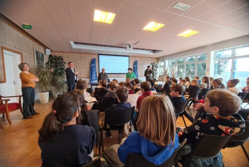 rendez-vous à la mairie pour l'école sainte croix de saint gilles croix de vie