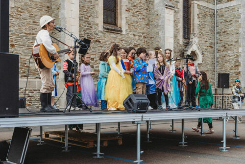 Carnaval 2026 école sainte croix saint gilles croix de vie